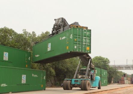 Port-operation-clearing-and-forwarding-2-444x317